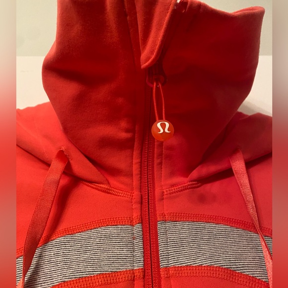 LULULEMON - In Stride Jacket Hoodie - Picture 6 of 8